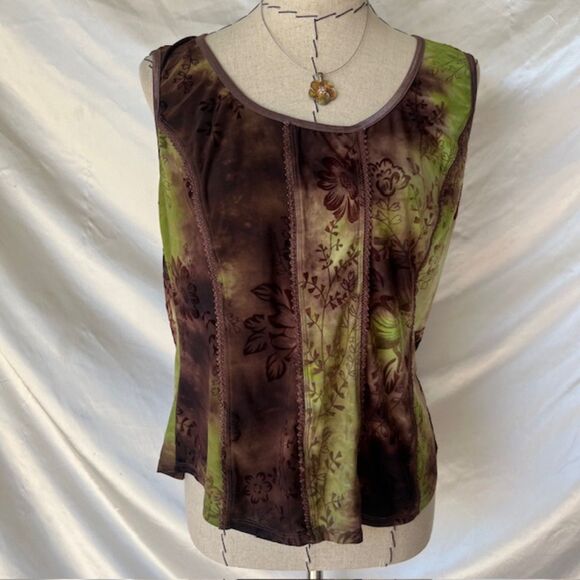 Sami Jo brown and green floral top - Picture 4 of 7